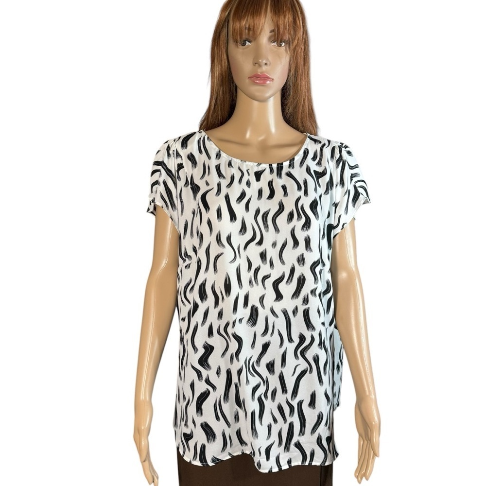Philosophy white Black Flutter Sleeve Top Size XL